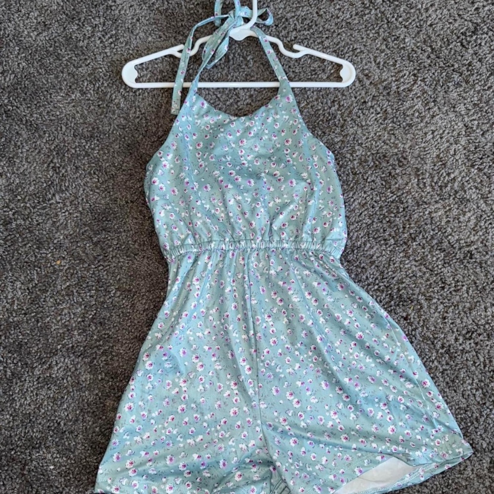 Halter romper